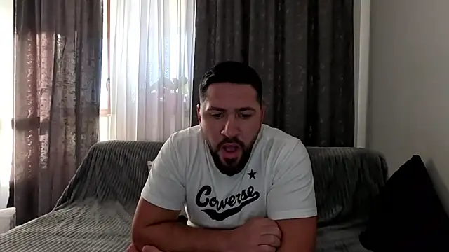 Gold Alpha Boy online show from 20, 10, 2025