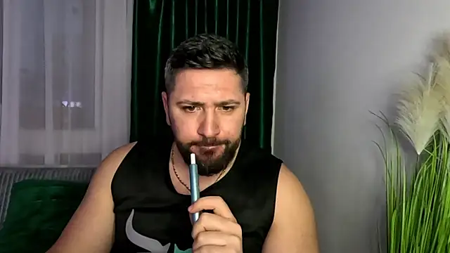 Gold Alpha Boy online show from 27, 3, 2026