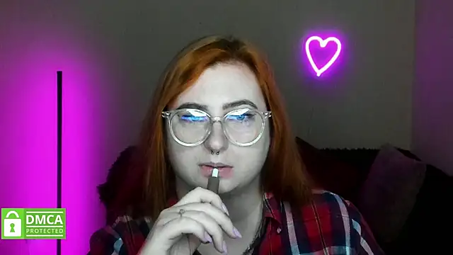 Alicia love00 online show from 17, 10, 2025