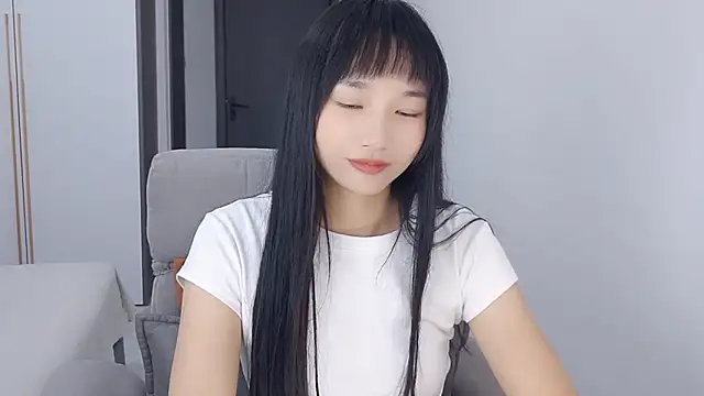 Lisa-3333 online show from 12, 10, 2025