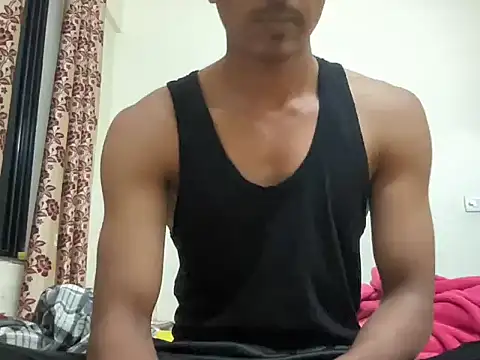 Snapshot of modelguyyy chatting on 16, 11, 2025 modelguyyy online show from 16, 11, 2025