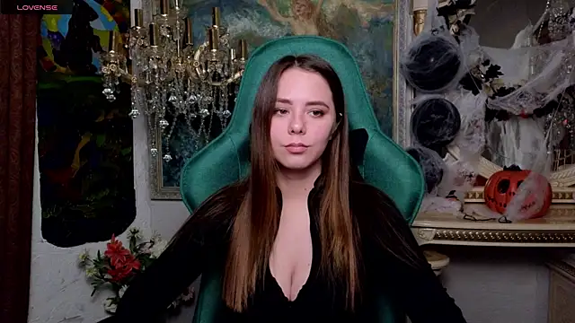 IvoryWood  online show from 26, 10, 2025