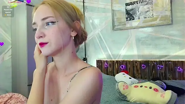 Luna-Fever online show from 13, 9, 2025