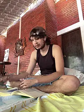 Luxx 14 online show from 13, 9, 2025