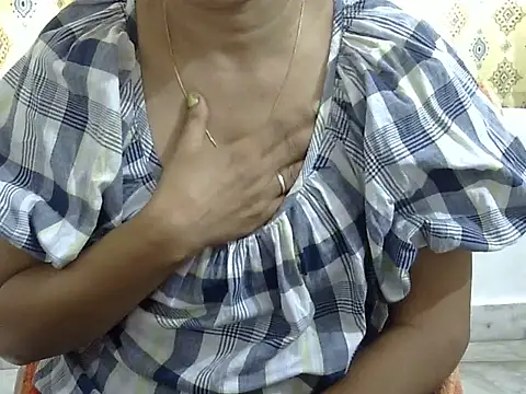 Snapshot of CHAMELI4747 chatting on 2, 5, 2026 CHAMELI4747 online show from 2, 5, 2026