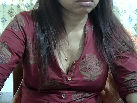 Snapshot of CHAMELI4747 chatting on 11, 5, 2026 CHAMELI4747 online show from 11, 5, 2026