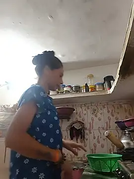 Snapshot of ISHANI-SINGH chatting on 9, 6, 2026 ISHANI-SINGH online show from 9, 6, 2026