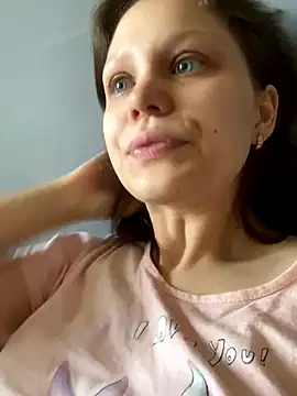 Snapshot of Lunliss chatting on 27, 9, 2025 Lunliss online show from 27, 9, 2025