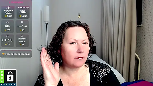Snapshot of milf_hornys chatting on 3, 10, 2025 milf hornys online show from 3, 10, 2025