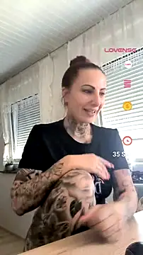 Snapshot of Dirty_Mel chatting on 6, 8, 2026 Dirty Mel online show from 6, 8, 2026