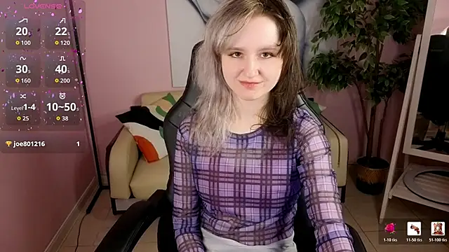 Snapshot of girl_next_doorr chatting on 7, 6, 2026 girl next doorr online show from 7, 6, 2026