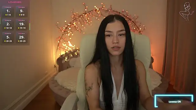Snapshot of FataleNellie chatting on 25, 6, 2026 FataleNellie online show from 25, 6, 2026