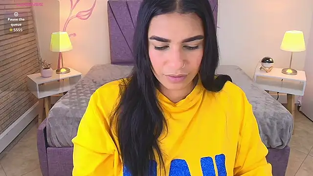 Lia Blake  online show from 17, 10, 2025