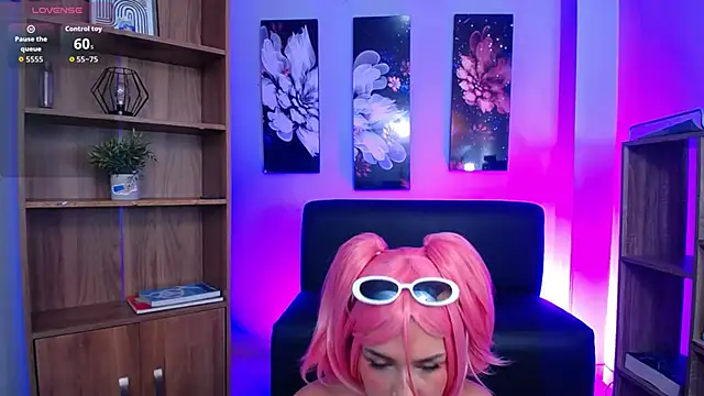 Snapshot of roseefancy chatting on 9, 10, 2025 roseefancy online show from 9, 10, 2025