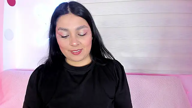 Snapshot of missweetpeach chatting on 16, 10, 2025 missweetpeach online show from 16, 10, 2025