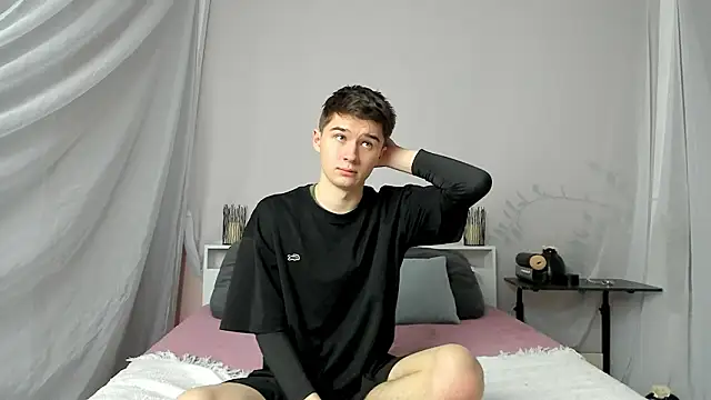 SherlockMax online show from 4, 2, 2026