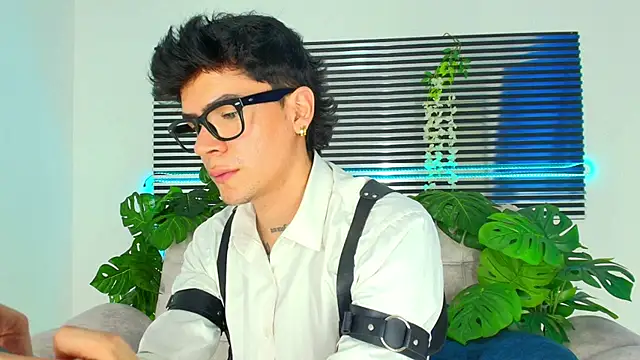 CamiiGuzmanX online show from 5, 3, 2026