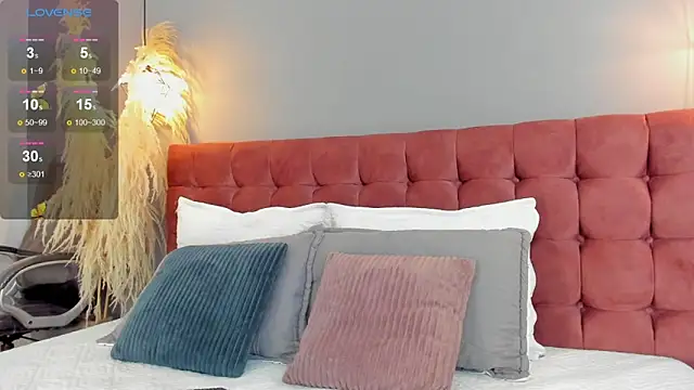 Tania 77  online show from 14, 2, 2026