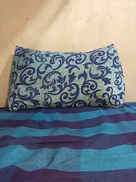 Bullboy8in online show from 16, 12, 2025