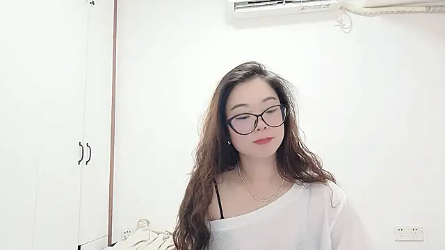 xiaoyan1314 online show from 29, 11, 2025