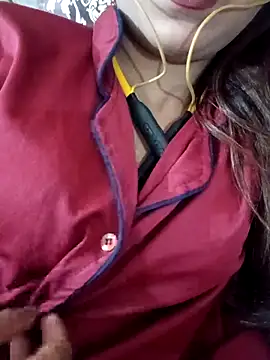 Snapshot of payalsharma95 chatting on 2, 10, 2025 payalsharma95 online show from 2, 10, 2025