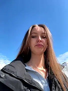 Snapshot of ElliRose chatting on 11, 9, 2025 ElliRose online show from 11, 9, 2025