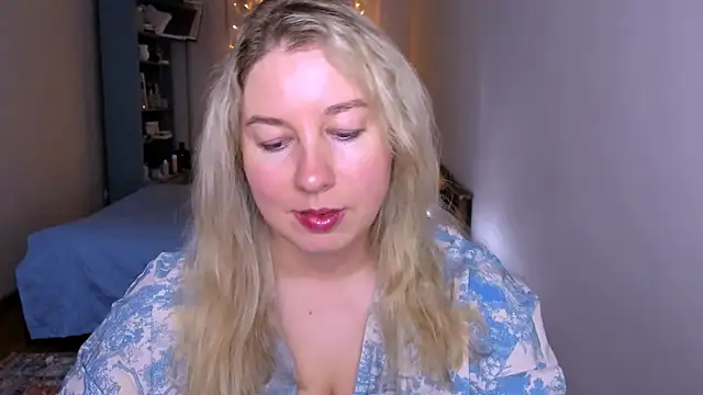 Snapshot of NancySanders chatting on 12, 6, 2026 NancySanders online show from 12, 6, 2026