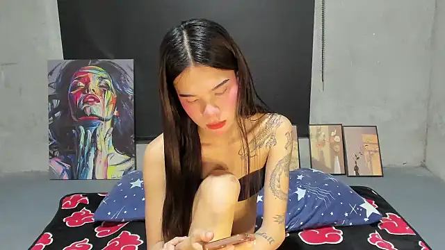 Colette Thompson online show from 12, 1, 2026