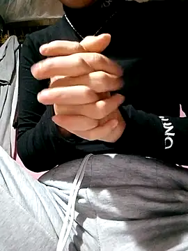 Snapshot of daisy_will chatting on 4, 2, 2026 daisy will online show from 4, 2, 2026