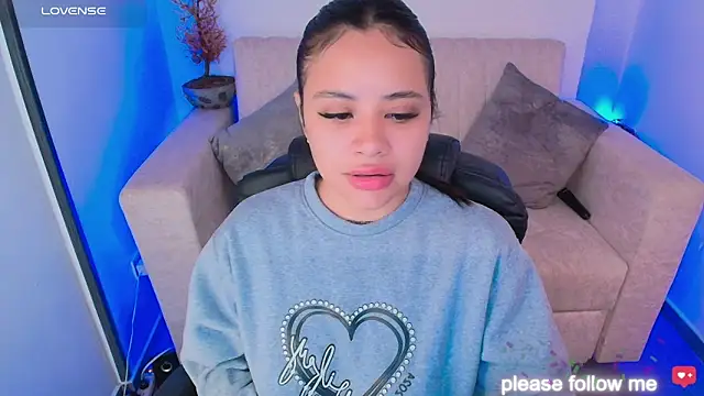 Snapshot of nicemiiaa7_ chatting on 14, 2, 2026 nicemiiaa7 online show from 14, 2, 2026