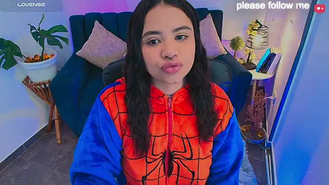 Snapshot of nicemiiaa7_ chatting on 5, 6, 2026 nicemiiaa7 online show from 5, 6, 2026