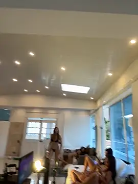 Snapshot of Melody-baby chatting on 26, 9, 2025 Melody-baby online show from 26, 9, 2025