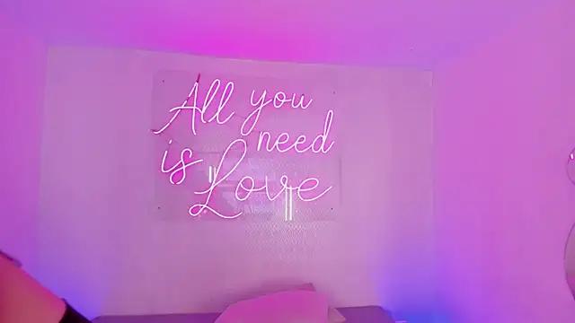 Snapshot of aleksandramiller_ chatting on 12, 5, 2026 aleksandramiller online show from 12, 5, 2026