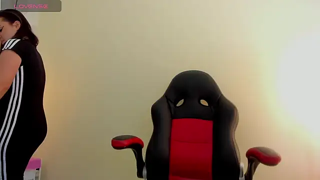 GIANAMILLER6 online show from 14, 11, 2025