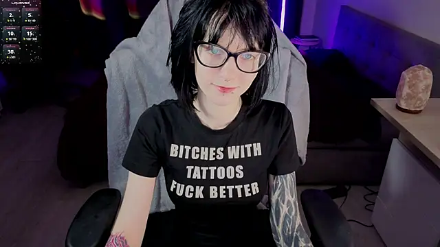 Snapshot of HazelTompson chatting on 22, 2, 2026 HazelTompson online show from 22, 2, 2026