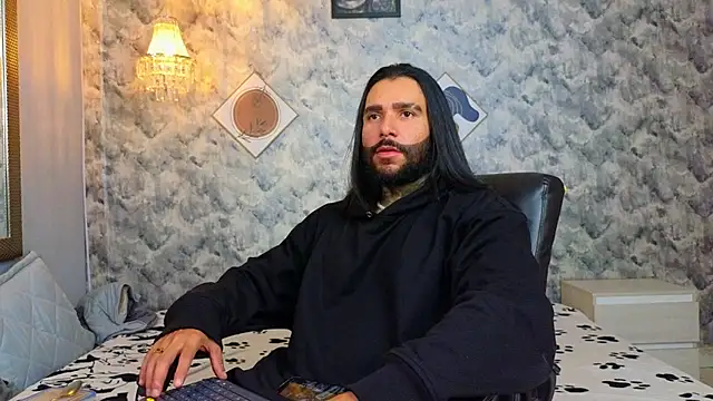 Apolo rousse1 online show from 11, 1, 2026