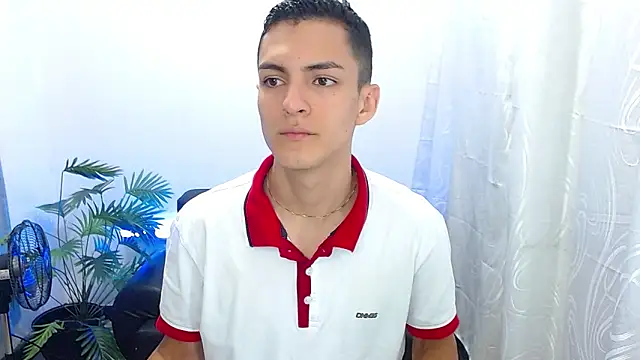 Snapshot of Matiius18 chatting on 18, 9, 2025 Matiius18 online show from 18, 9, 2025