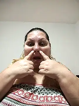 Snapshot of Miasmithr chatting on 11, 9, 2025 Miasmithr online show from 11, 9, 2025