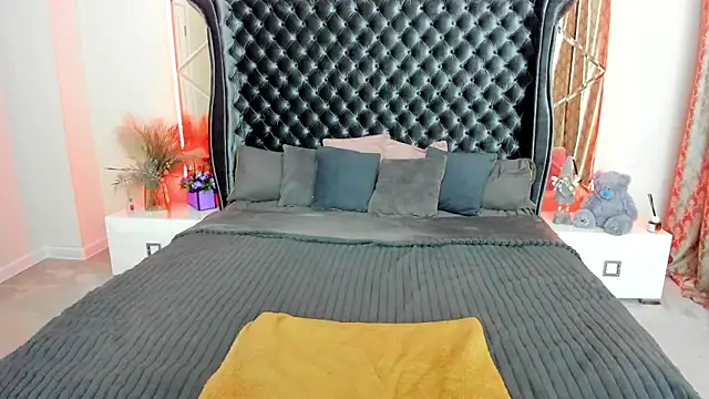 KattyRose8 online show from 17, 4, 2026