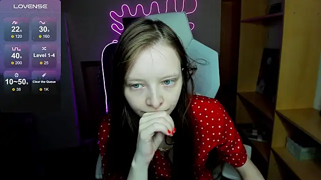 AliceHaris online show from 10, 11, 2025