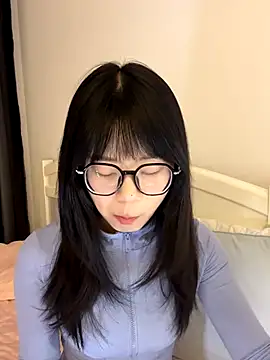 Ella-A9 online show from 12, 11, 2025