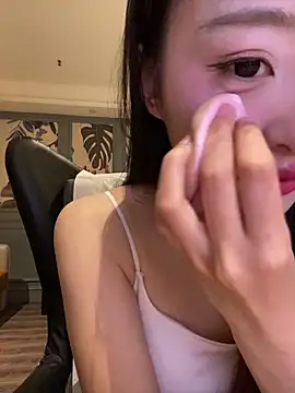 MengMeng0515 online show from 2, 4, 2026