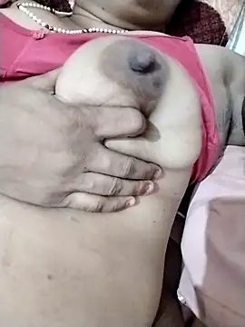 Snapshot of beena01 chatting on 9, 9, 2025 beena01 online show from 9, 9, 2025