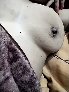 Snapshot of beena01 chatting on 7, 1, 2026 beena01 online show from 7, 1, 2026