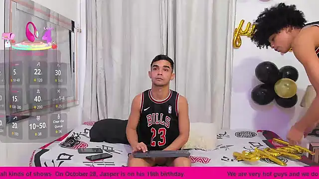 Violet Dream2 online show from 27, 10, 2025