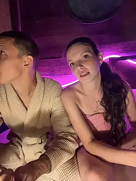 FoxStudioSex online show from 19, 10, 2025