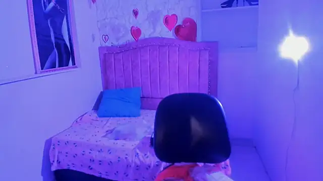 candela ruiz online show from 12, 9, 2025