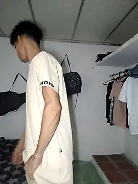 Brayanellatino online show from 5, 4, 2026