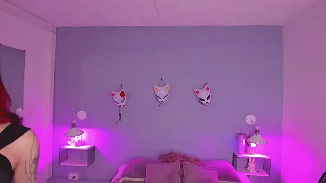 Zoe Lynch  online show from 6, 10, 2025