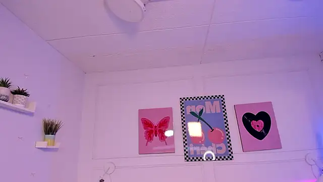 Snapshot of Zoe_Lynch_ chatting on 2, 2, 2026 Zoe Lynch online show from 2, 2, 2026